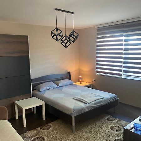 Arni Apartments Donja Vrezina Екстериор снимка