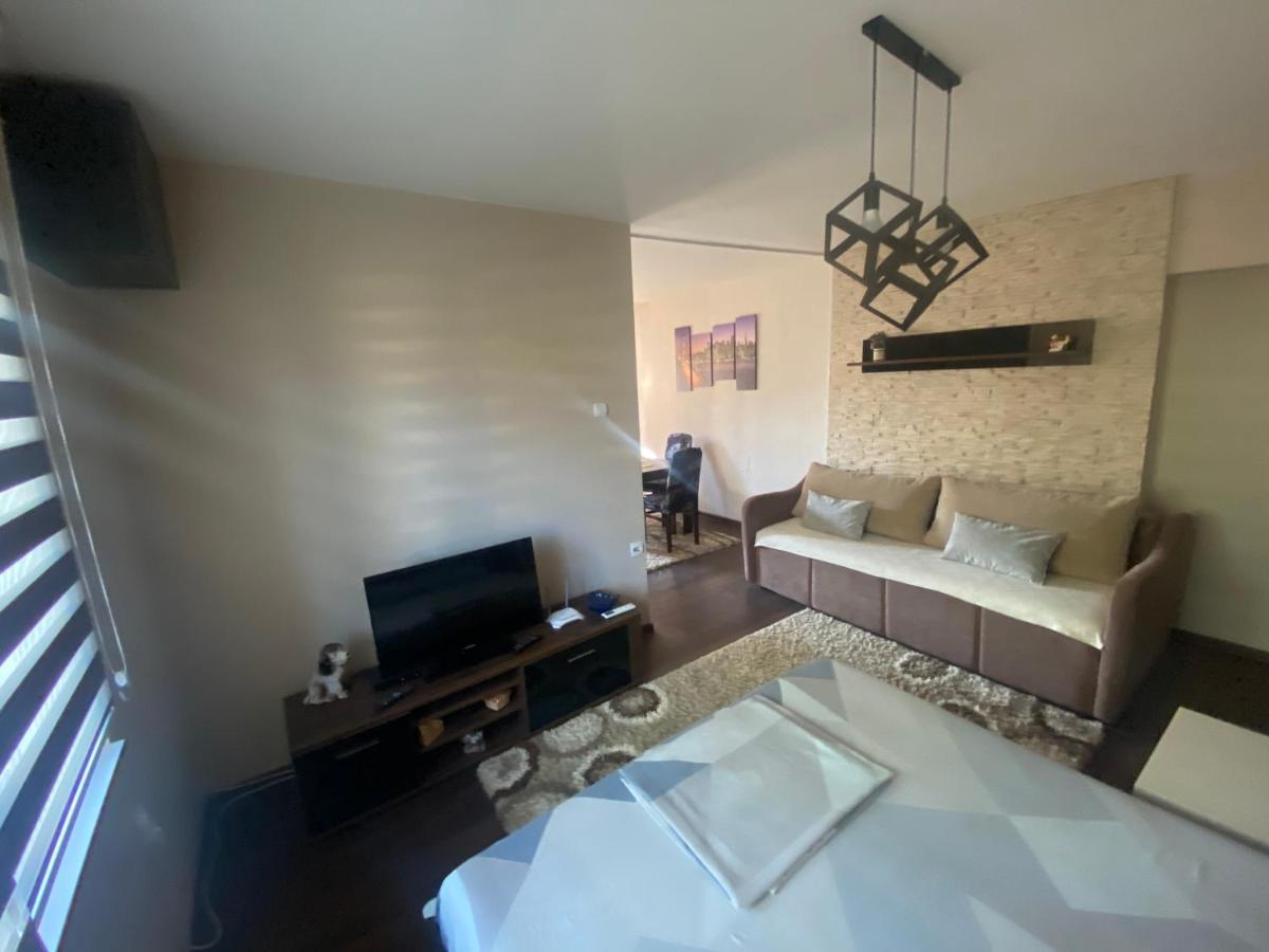 Arni Apartments Donja Vrezina Екстериор снимка